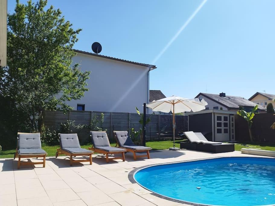 Apartment Eva 's Pool Baden-baden, Schwarzwald Hugelsheim